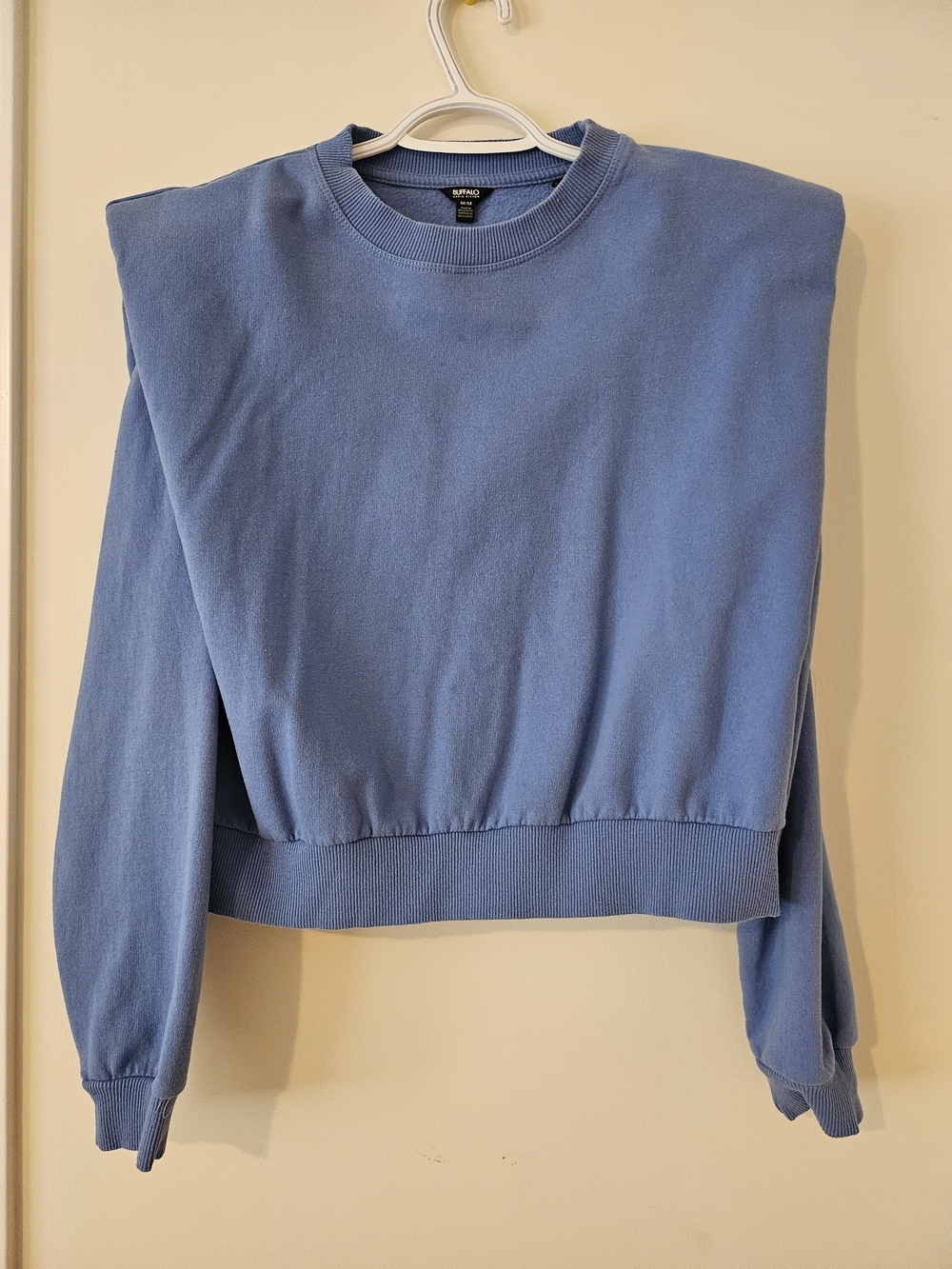 Buffalo Cropped Sweatshirt in Dusty Blue